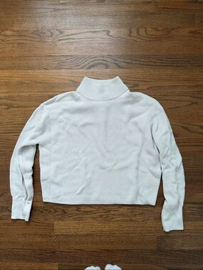 lululemon athletica Cropped Turtleneck Sweater in Cream